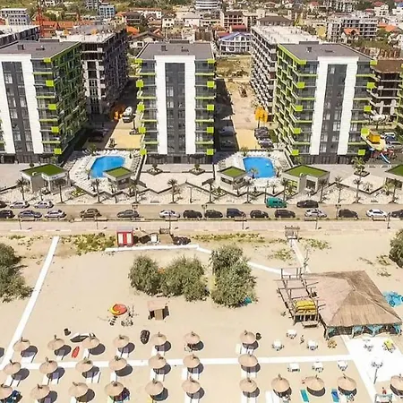 Beach Front 2 Bedroom *