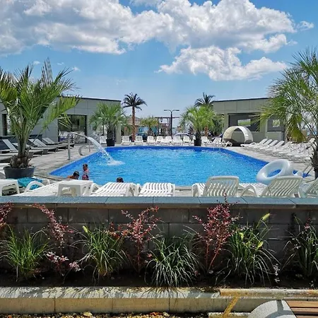 Beach Front 2 Bedroom Mamaia